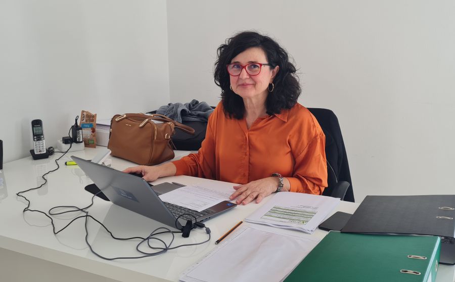 Rosa C Asistente de direcci? n