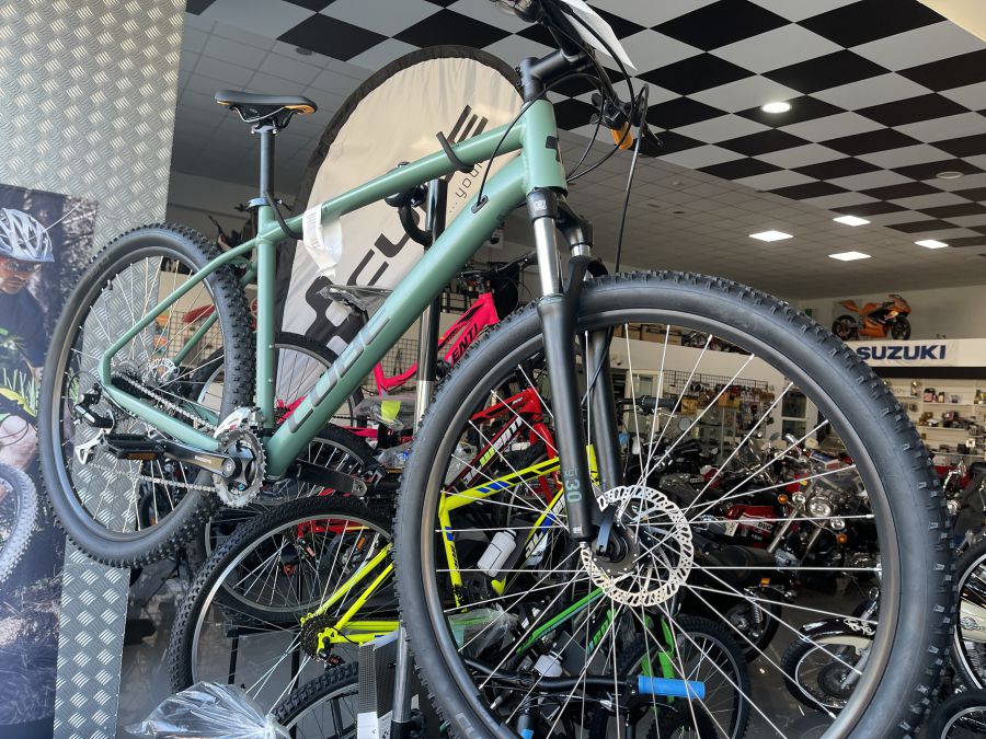 Venta y reparaci? n de bicicletas